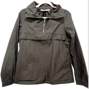 LIJA Etoile women’s Medium black pullover lightweight nylon jacket